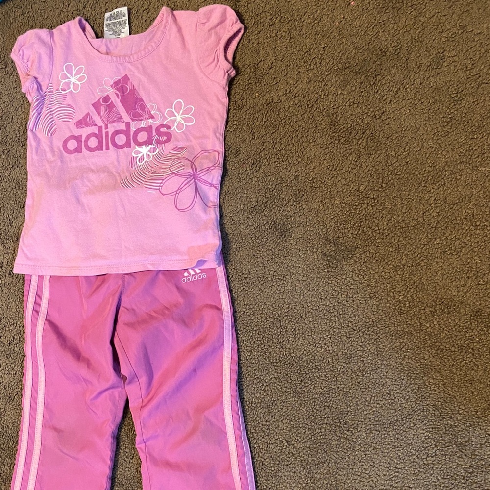 Adidas outfit size 3